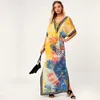 Partykleider 2022 Schnelltrocknendes gelbes böhmisches bedrucktes Schnür-V-Rückseiten-Split-Sommer-Strandkleid Plus Size Damen Beachwear-Kaftan Q904