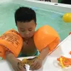 Neues Baby-Erwachsenen-Schwimmband-Arm-Ring-schwimmende aufblasbare Ärmel PVC-Sicherheits-Doppelairbags 2 Farben