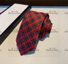 Creative Plaid Men's Neck amarra 100% de seda moderna laços de alta qualidade Participam de ocasiões formais funcionam uma obrigação para os acessórios de designer de homens bem -sucedidos