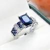 Cluster Rings Luxe ChampagneRoyal Blue Big Zircon Ring Cristal Élégant Femme Mariage Jewerly Accessoire Fiançailles Pour BridalCluster