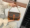 2523J Women Luxurys Designers Facts Crossbody Hide Quality Handbags Womens Poundes Counder Shopping Totes Bag3353
