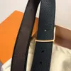 Original Top Leather Mens Belt Cintura med V Black Letter Print Läder Buckle Läderbälten för gåva