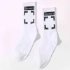 Mode Luxus Baumwolle Offs Marke Socken Pfeil Warnlinie Gerade Board Flut Socke Hohe Qualität Sport Lange Röhre Schweiß absorbieren Atmungsaktive Strümpfe Uwrz