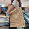 Bolso de lujo bolsos de diseñador Marcas Letras huecas Bolso de paja de rafia Titular de la tarjeta de moda Bolsos de hombro tejidos de papel para mujer Bolso de playa de verano sacoche Bolso de vacaciones