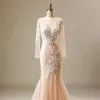 Elegante abito da sposa a sirena di lusso 2022 Fodera rosa Avorio Applicazioni Abiti da sposa in pizzo Abiti da festa di nozze senza maniche lunghi