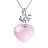 Silberne Halsketten. Süße süße rosa Kristall-Edelstein-Halskette für Frauen, Rosenquarz-Herz-Kristall-Anhänger-Halskette