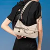 Bango Nylon Messenger Bag Women's Portable Street Street Fashion Chain versátil 220325