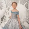 2022 Sequined Flower Girl Dresses for Wedding Berömd Sheer Crew Neckline Organza Beaded Crystal Backless Ruched Girls Pageant Klänningar Formella Barnkläder