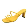 Donne estive gialle Summer Sandals Sandals Ladies Snake Stampa Muli con cinturino da 6 cm Slifori di tacchi alti Scarpe da donna Fashion Fashion 220613