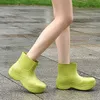 الصلبة في الهواء الطلق للماء السيدات أحذية المطر سميكة وحيد تصميم النساء rainboots خفيفة الوزن إيفا الانزلاق على الفتيات منصة الكاحل الأحذية