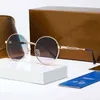 2022 Tasarımcılar Güneş Gözlüğü Lüks Güneş Gözlüğü Şık Moda Yüksek Kalite Polarize Erkek Bayan Cam UV400 Kutu ile
