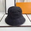Luksusowy projektant Bucket Hat Mens Womens Fashion Street G Casquette szerokie czapki Klasyczna czarna brązowa czapka wyposażona w kapelusz sport 2206214xq