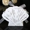 Convites de casamento a laser Cut Shell Flower Favor Box Presentes Caixas de doces com fita Custom Baby Shower Party Favor Decoration