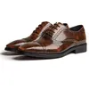 2022 Vintage Mens Patent Leather Cap Toe Brown spetsskor för kontor