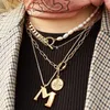 Hänge halsband wgoud initial alfabet bokstäver halsband mode guld färg metall 26 bokstäver hänge vänner familj gåvor till kvinnligt framstående