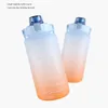 2L di bottiglia d'acqua di grande capacità tazza di paglia ad alta temperatura tazza di acqua in plastica in scala temporale glassata di coppie di studenti sportivi all'aperto coppia 220531