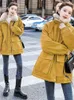 Kış Yeni Kore tarzı kürk yakalı kalınlaşmış kot pamuklu pamuklu kadınlar tüm maç orta uzunlukta araç parka ceket kadın l220730
