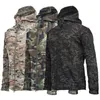 Тактическая куртка Мужская военная армейская куртка Soft Shell Армейские куртки Techwear Ветрозащитная водонепроницаемая дышащая флисовая тепловая куртка с капюшоном 220406