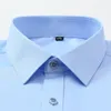 Camisas de estiramento sólido não-ferro para homens spandex camisa de vestido de manga comprida em forma regular com bolso frontal macio easycare formal top 220323