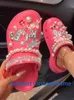 NXY Sandals Nowe przybycie Summer Women Kappers Platforma Garden Pearl Rhinestone C.