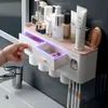Banyo Aksesuarları Seti Manyetik Adsorpsiyon Diş fırçası Tutucu Kupa Duvar Montajı Depolama Rafı ile Otomatik Diş Macunu Dispanser