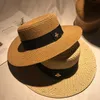 2023 Lüks Tasarımcı Arı Kepi Kova Şapkası Moda Erkek Kadınlar Yüksek Şapkalar Yüksek Kaliteli Saman Güneş Kapakları Şapka 01001