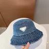 Wide Brim Hats Designer P Woman Washed and Aged Cowboy Bucket Hat 22ss Autumn Man