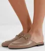 Moda-Elegante Stile casual Princetown Sandali in pelle Pantofole Uomo Donna Sandalo Catena in metallo Ladies Slides Comfort Walking