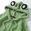 男子フーディーズメンズスウェットシャツ秋の女性男性ふわふわカエルフーディーハラジュク刺繍アイグリーンフード付きシングル胸ボタン
