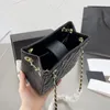 Klassieke mini gewatteerde kaviaarleren tassen Kalfsleer Goudkleurig metaal Hardware Gematelasseerde ketting Schoudertas Luxe designer bucket bag