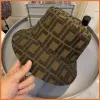 Sun Bucket Hat Женщины Мужчины Шляпы Luxurys Designers Caps Hats Mens Bonnet Beanie Летняя приталенная кепка дальнобойщика Буква F кепки 2105241Y