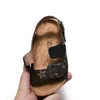 Детская обувь Полные детские размеры для малышей Сандалии из искусственной кожи для мальчиков и девочек Молодежная летняя обувь Сандалии на плоской подошве Нескользящие пляжные ванна Тапочки для бега на открытом воздухе