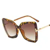 Lunettes de soleil 2022 Vintage Femme Grande Frame T Forme de soleil Vemelles Femmes Cat Eye Fashion Men UV400