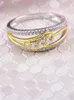 Tvåfärgade guldpläterade diamantringar för kvinnor full kristaller mode kvinnliga fingerring smycken tillbehör3671865