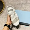 멀티 컬러 블랙 흰색 마법 스틱 송아지 가죽 퀼트 플랫폼 기질 샌들 샌들 샌들 패션 신발 크기 34-40