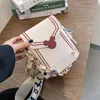 Bolsas a tiracolo de couro PU doce para mulheres 2021, moda de inverno, bolsa de ombro pequena, bolsa de luxo feminina, bolsa de corrente