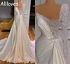 Superbes perles robes de mariée sirène une épaule à manches longues Arabie Saoudite Dubaï église robes de mariée satin froncé surjupes grande taille robes De Novia CL0125