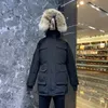 Womens Winter outdoor vrijetijdssport donsjack witte eend winddichte parker lange leren kraag cap warme echt wolfsbont stijlvolle designer klassieke avonturenjas