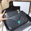 女性のショルダーバッグ高級デザイナー財布チェーンショッピングバッグブランドクラッチバックパック女性クロスボディ財布