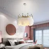 Moderne weiße Feder Kronleuchter Lampe Gold Crown Kristall Kronleuchter Nordic Mode Mädchen Zimmer Lichter LED dekorative Licht