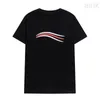 Mens T Shirts Summer Men T-shirts Kortärmad Top Designer Tees Badge Shirt Man Tshirts Kläder Storlek M-2XL Hög Quanlity