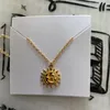 Wisiorek naszyjniki Vintage słońce i księżyc naszyjnik dla kobiet delikatny złoty łańcuszek ze stali nierdzewnej Boho niebiańska biżuteria Collier FemmePendant