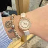 ダイヤモンドレディウォッチトップブランドレザーストラップ28ミリメートルの贅沢な時計ファッション腕時計のための女性レディース母の日クリスマスプレゼントモントレブ