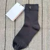 Hommes Femmes Designer Chaussettes De Sport Lettres De Mode Broderie Longue Chaussette Pour Hommes De Haute Qualité Unisexe Bas Casual Chaussette 2 Pièces / Ensemble Multi Couleurs