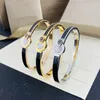 Designer Mens Bracciale Designs in bracciale d'oro d'argento Amicizia Braccialetti FAMP Tennis Feng Shui Bracciale per cuffia personalizzata per 53777072