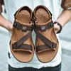 Nuovi sandali da uomo estivi Design alla moda Maglia traspirante Scarpe da spiaggia casual Uomo Sandali da esterno con fondo morbido Taglia grande 39-47