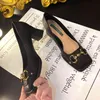 Tıknaz topuk elbise ayakkabıları metal toka mizaç yüksek topuk kadın moda kalın topuk Mary jane küçük deri ayakkabı kare ayak parmağı 220729