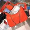 Tasarımcı çanta Naylon yeniden baskı çanta kadın lüks omuz çantası bayan Göğüs paketi bayan Kompozit Bez zincirler kanvas çanta çanta haberci hobo vintage sacoche