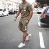 Tute da uomo Summer Fashion T-shirt a maniche corte Pantaloncini Set 3D Stampato Lettera K Abbigliamento sportivo da uomo Street Casual Due pezzi Panno sciolto