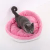 Coração Forma Soft Cozy Cat Pet Bed para Grande Pequeno Cachorro Cão Bonito Café Quente Casa Ninho Cesta Kennel Kitten Casa Acessórios 220323